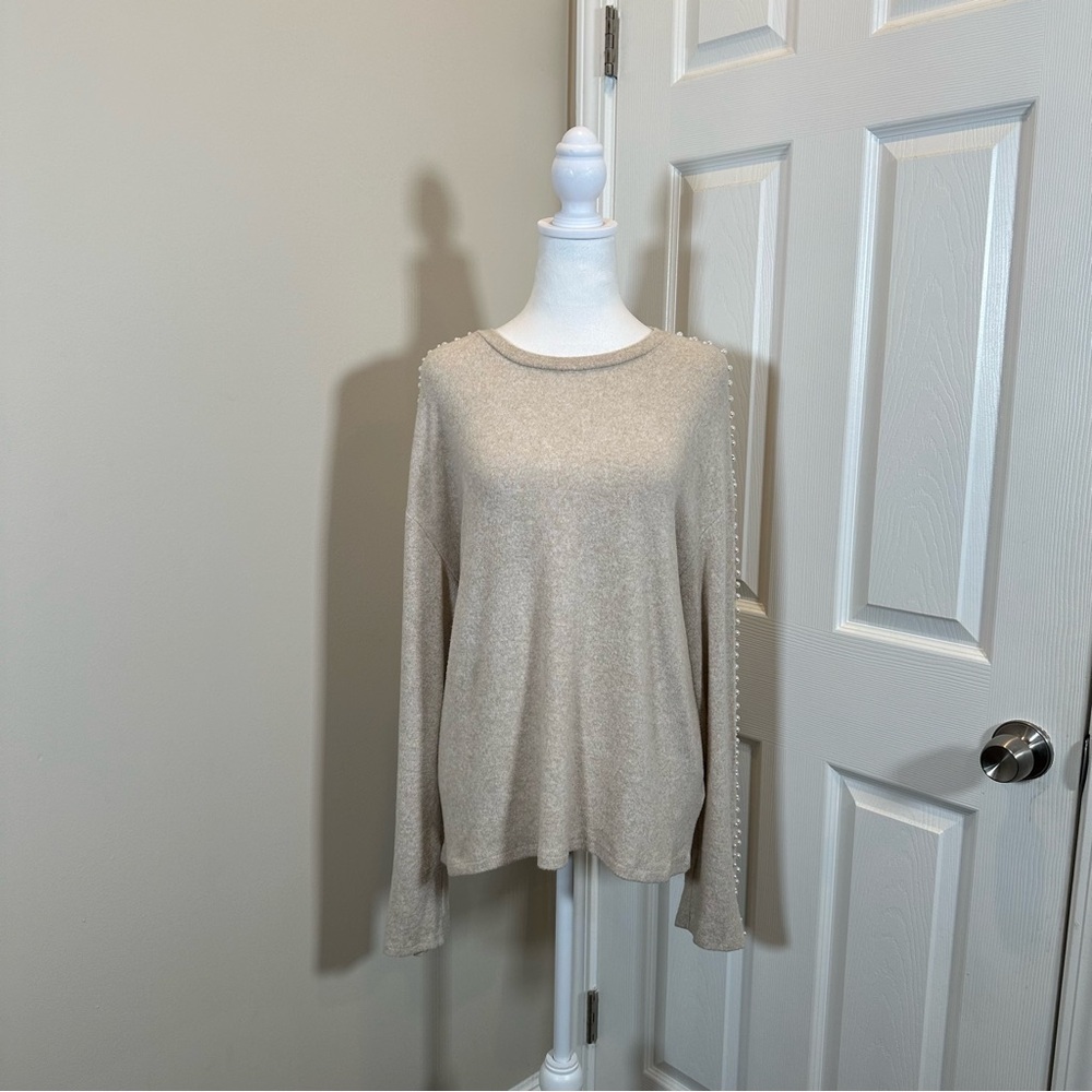 H&M taupe pearl sweater size medium